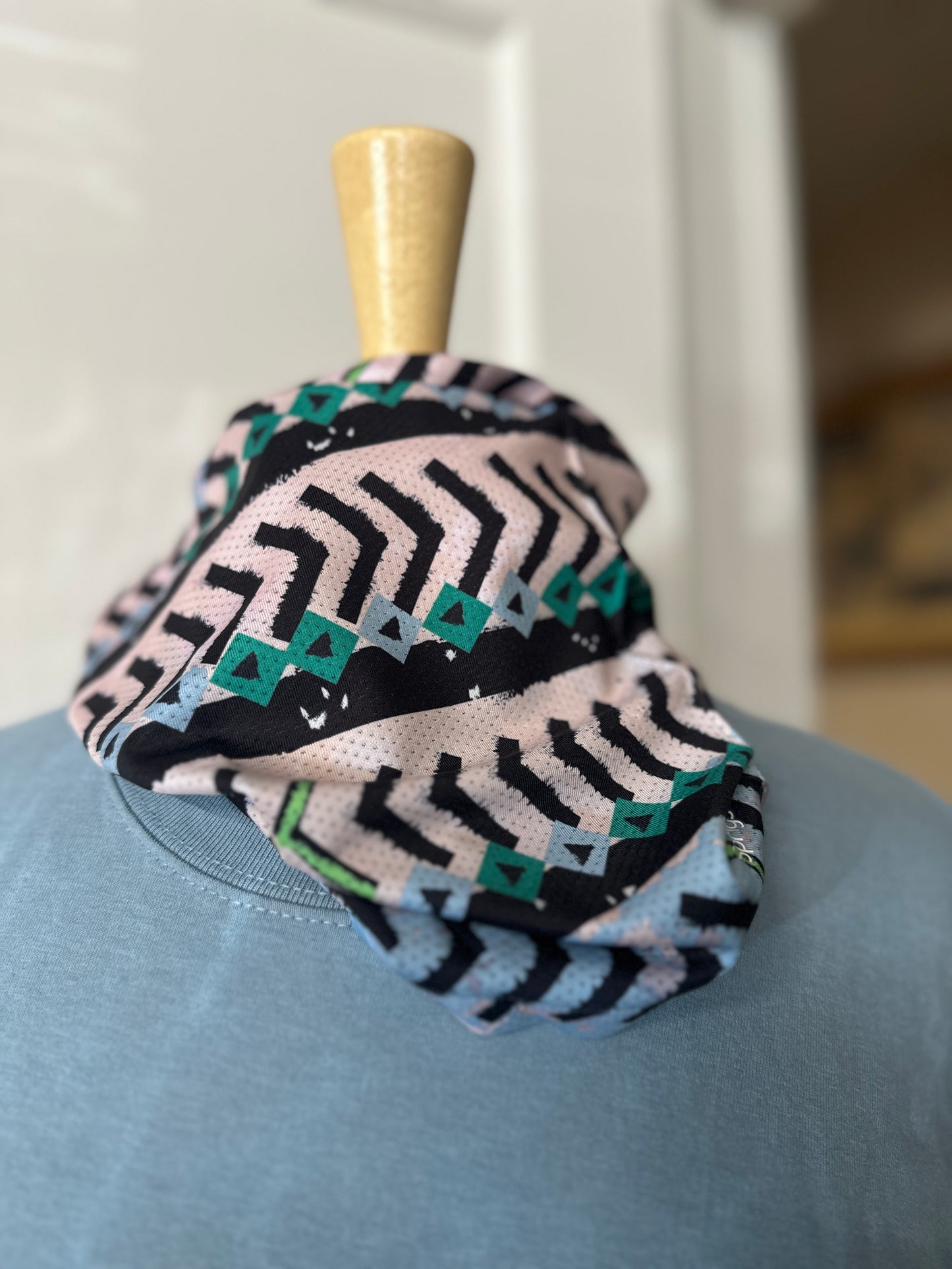 Slink Reversible No-Tie Bandana